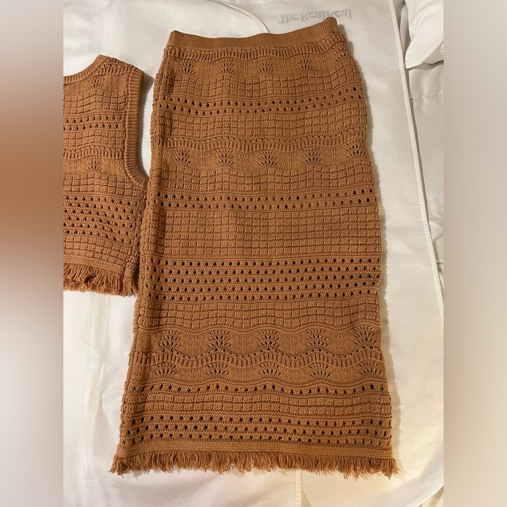 House of Harlow 1960 Crocheted Midi Skirt & Tank Set in Camel - Picture 5 of 15